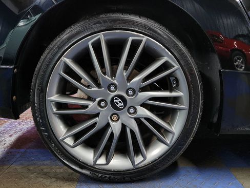 Used 2013 Hyundai Veloster RE:MIX Edition image 74