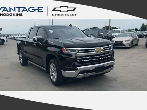 Used 2022 Chevrolet Silverado 1500 LTZ w/ Technology Package AWD/4WD image 1
