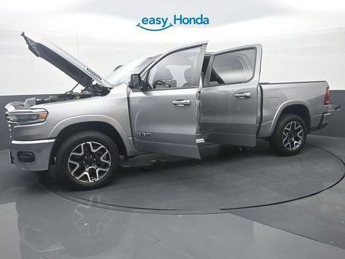 Used 2025 RAM 1500 Laramie AWD/4WD image 38