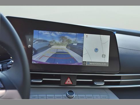 New 2026 Hyundai Elantra Limited FWD image 24