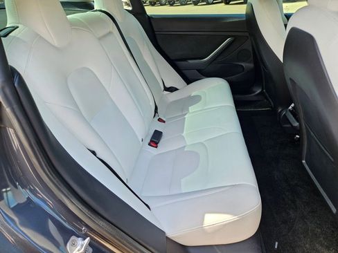 Used 2022 Tesla Model 3 image 20