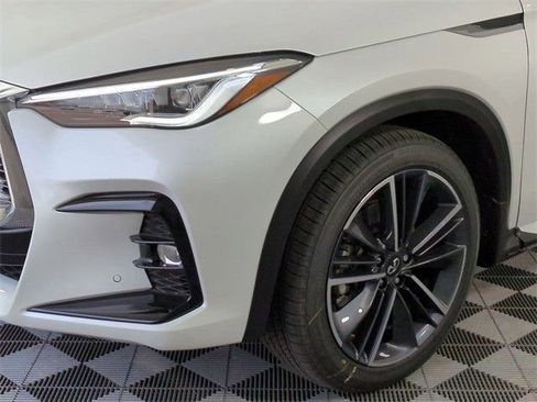 Certified 2025 INFINITI QX55 Essential AWD/4WD image 31