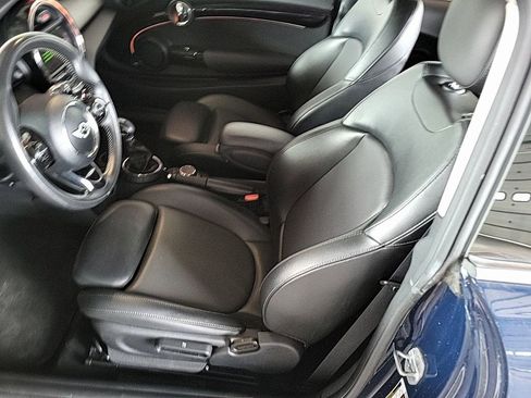 Used 2016 MINI Cooper S image 9
