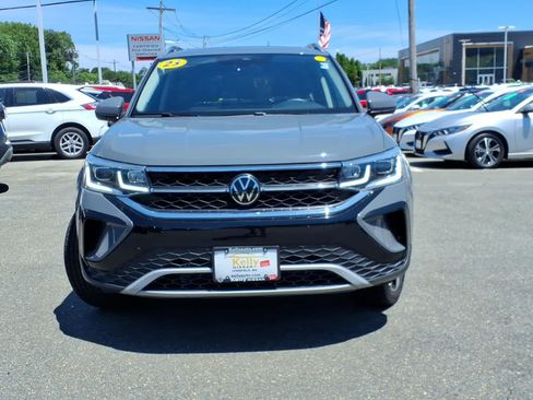 Used 2023 Volkswagen Taos SEL AWD/4WD image 2