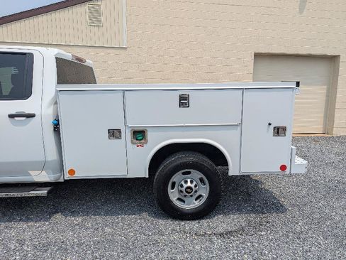 Used 2024 Chevrolet Silverado 2500 W/T w/ WT Convenience Package AWD/4WD image 4