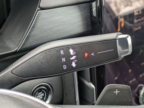 Used 2025 GMC Acadia Elevation w/ Black Edition image 19