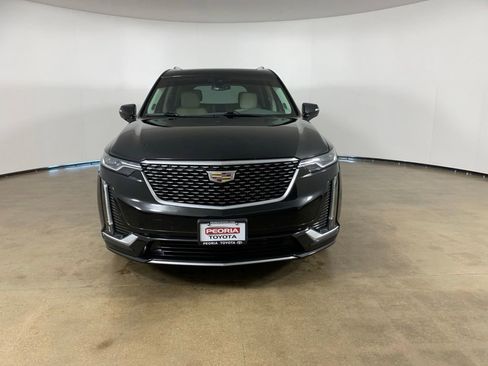 Used 2021 Cadillac XT6 Premium Luxury AWD/4WD image 3