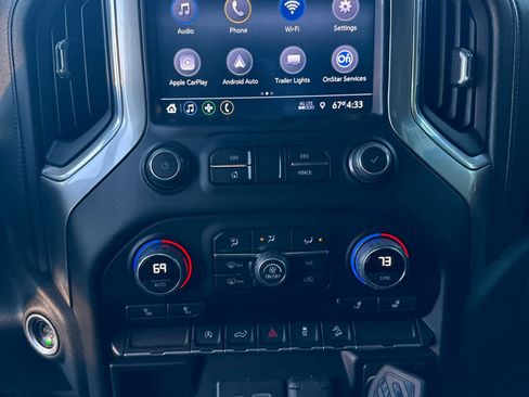 Used 2021 Chevrolet Silverado 1500 RST image 19