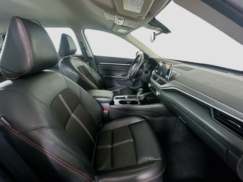 Used 2024 Nissan Altima 2.5 SR FWD image 28