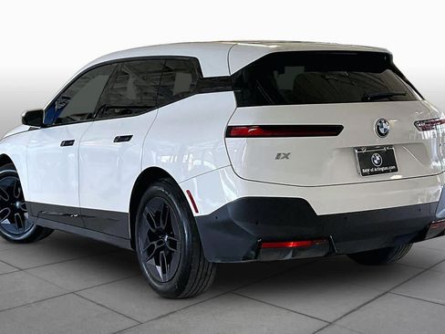 Used 2024 BMW iX xDrive50 w/ Premium Package AWD/4WD image 11