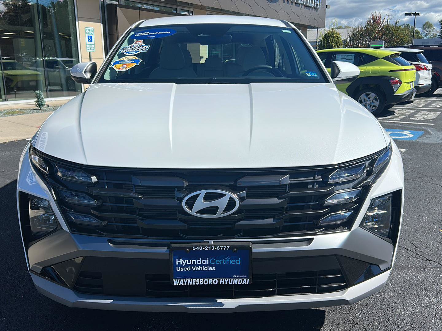 Certified 2025 Hyundai Tucson SE AWD/4WD image 11