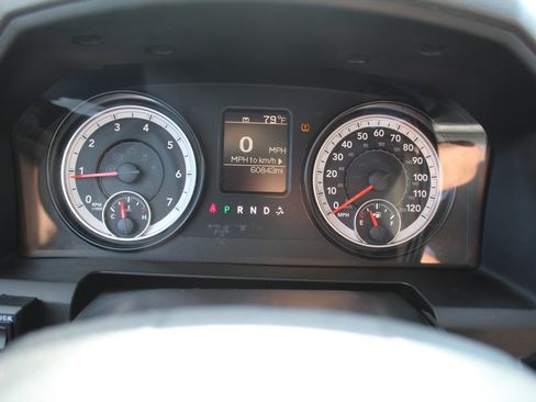 Used 2015 RAM 2500 Tradesman AWD/4WD image 14