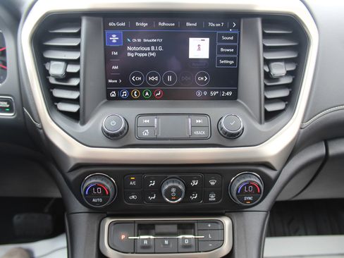 Used 2022 GMC Acadia Denali w/ Denali Ultimate Package AWD/4WD image 14