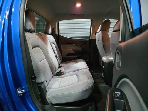 Used 2022 Chevrolet Colorado W/T w/ Custom Special Edition image 19