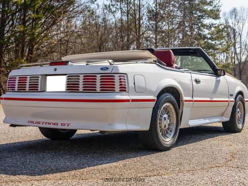 Used 1987 Ford Mustang GT RWD image 8