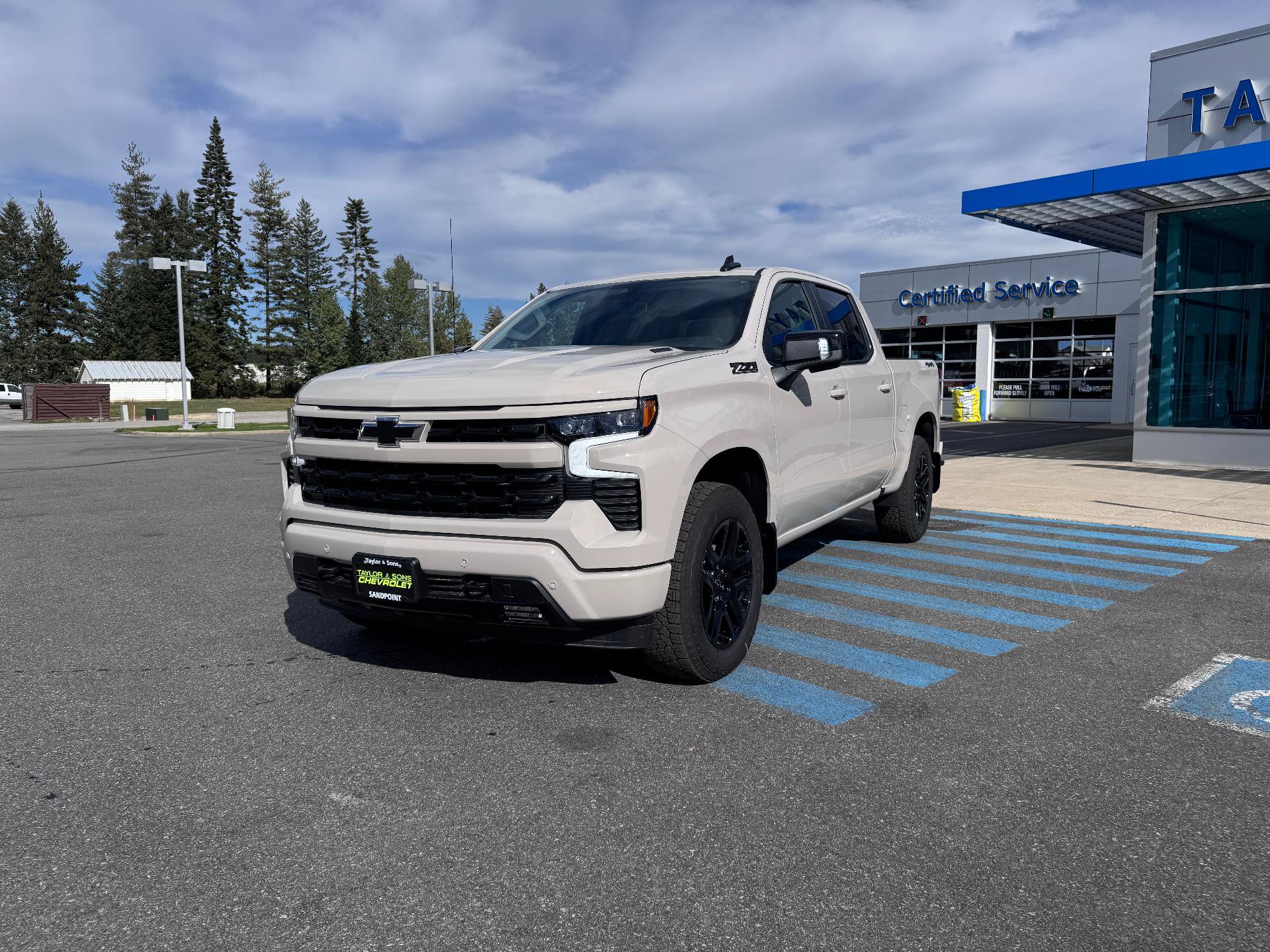 New 2026 Chevrolet Silverado 1500 RST w/ RST All Star Premium Package AWD/4WD image 3