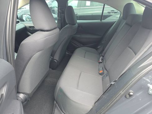 Used 2025 Toyota Corolla LE FWD image 11