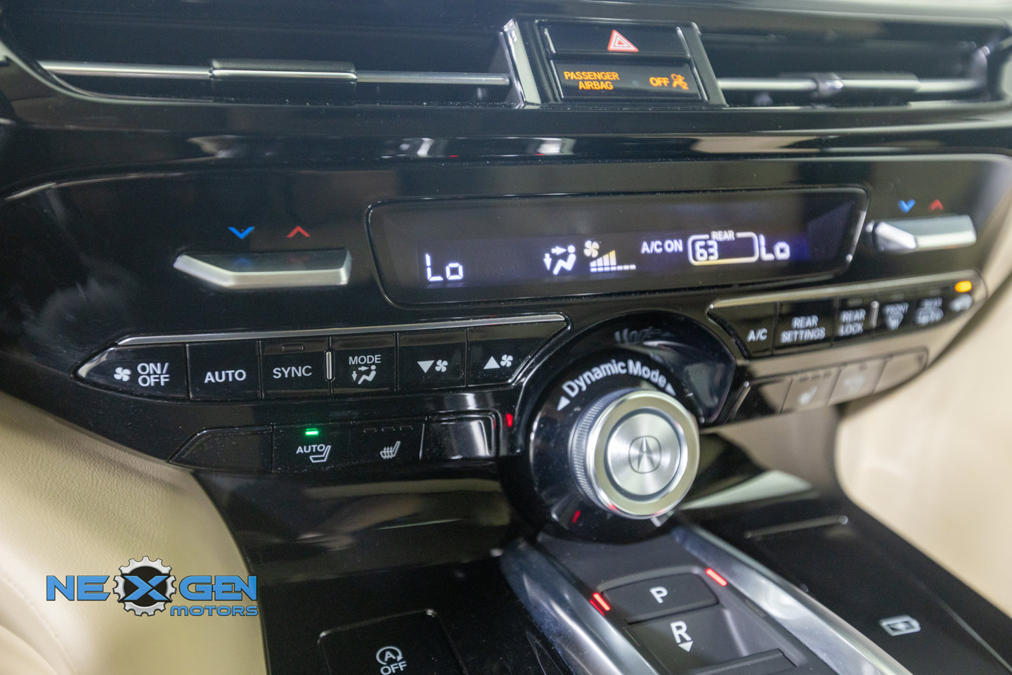 Used 2025 Acura MDX w/ Technology Package AWD/4WD image 24
