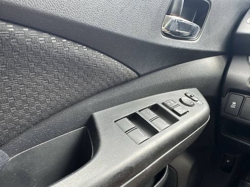 Used 2016 Honda CR-V EX image 30