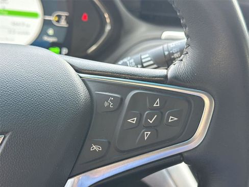 Used 2017 Chevrolet Bolt LT FWD image 24
