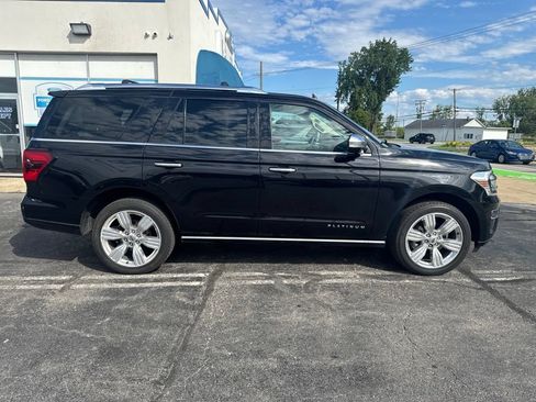 Used 2023 Ford Expedition Platinum AWD/4WD image 9