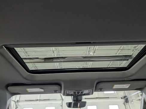 Used 2023 GMC Sierra 2500 Denali w/ Denali Ultimate Package image 16