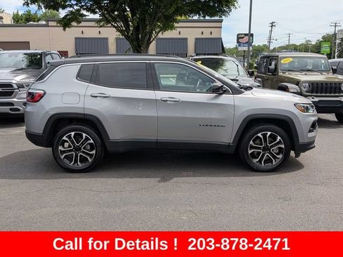 Used 2023 Jeep Compass Limited AWD/4WD image 2
