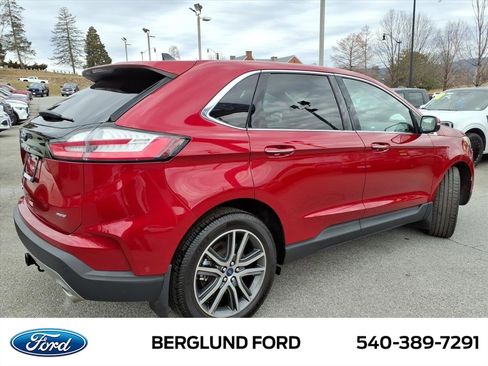 Used 2021 Ford Edge Titanium w/ Equipment Group 301A image 5