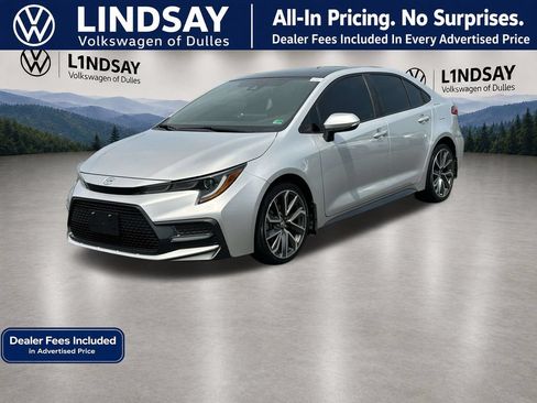 Used 2021 Toyota Corolla SE w/ SE Premium Package FWD image 4