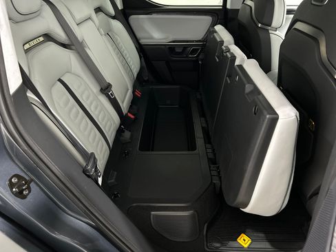 Used 2023 Rivian R1T Adventure AWD/4WD image 24