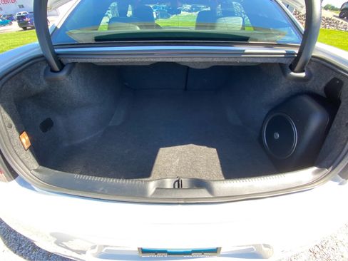 Used 2023 Chrysler 300 S RWD image 5
