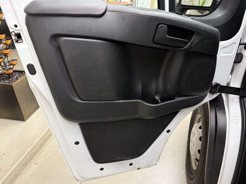 Used 2023 RAM ProMaster 2500 FWD image 10