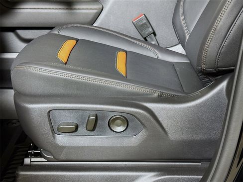 New 2026 GMC Sierra 1500 AT4 w/ AT4 Premium Package image 17