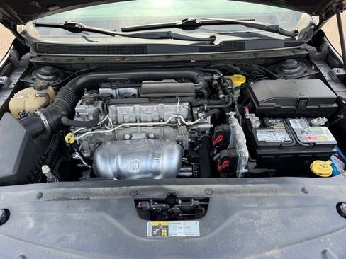 Used 2015 Chrysler 200 C FWD image 14