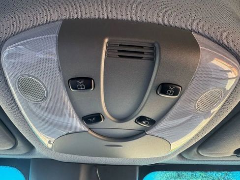 Used 2017 Mercedes-Benz Sprinter 2500 image 14