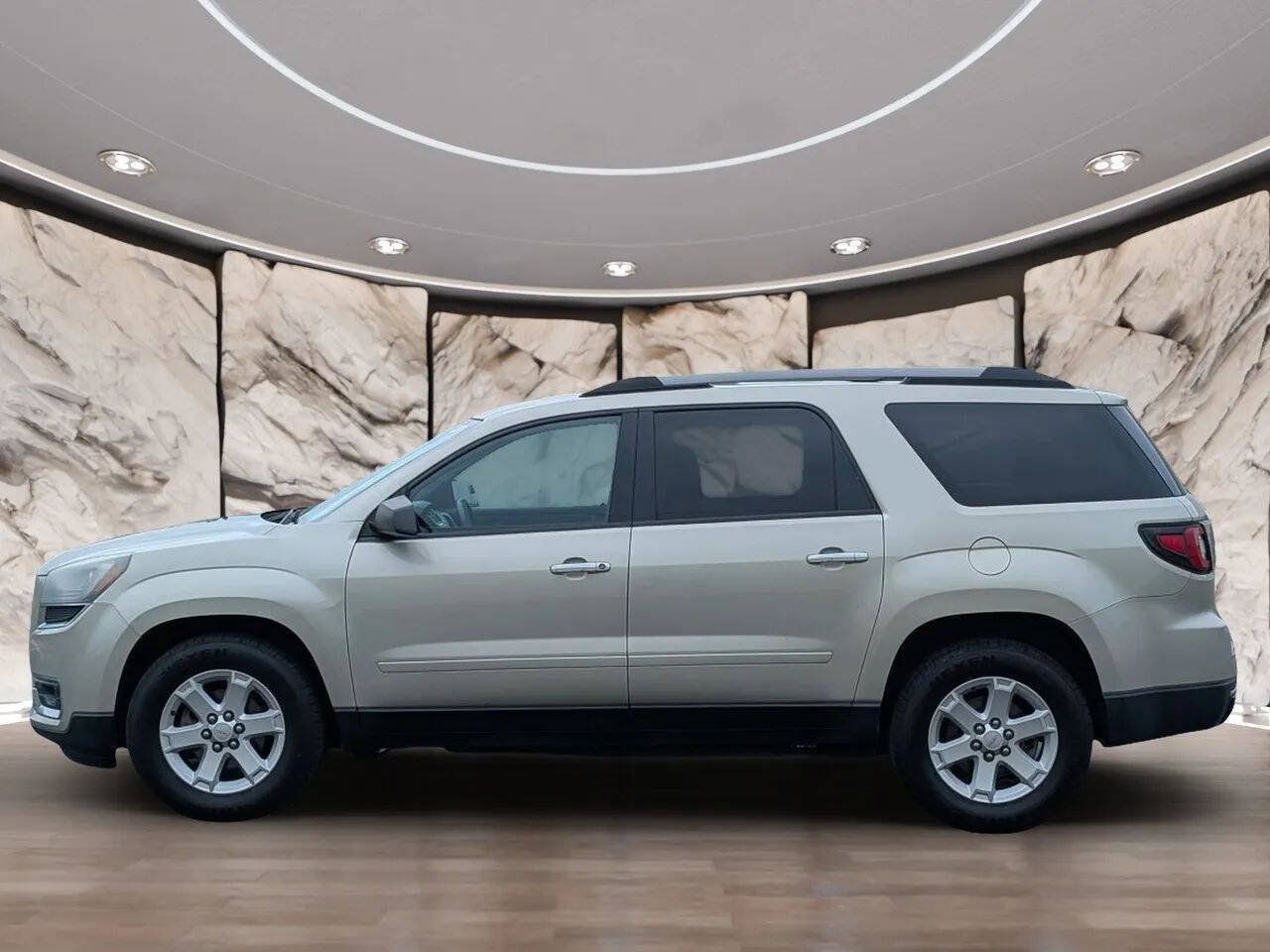Used 2013 GMC Acadia SLE FWD image 4
