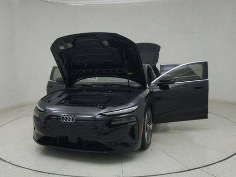 Used 2025 Audi A6 e-tron Prestige w/ Black Warm Weather Package image 77