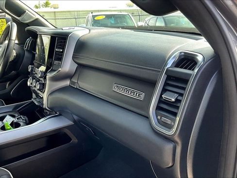 Used 2024 RAM 1500 Laramie AWD/4WD image 20