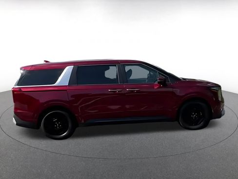 Used 2026 Kia Carnival FWD image 9