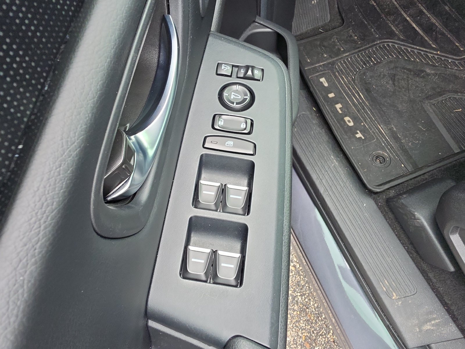 Certified 2024 Honda Pilot Elite image 14