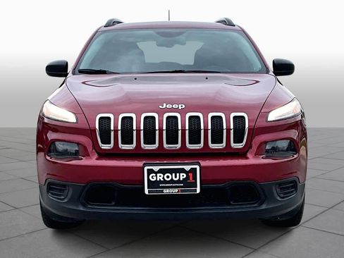 Used 2017 Jeep Cherokee Sport image 3