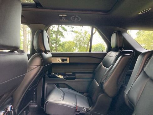 Used 2024 Ford Explorer ST w/ Equipment Group 401A image 22