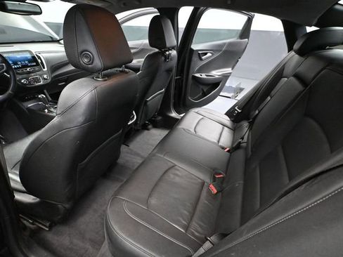 Used 2019 Chevrolet Malibu LT w/ Leather Package image 33