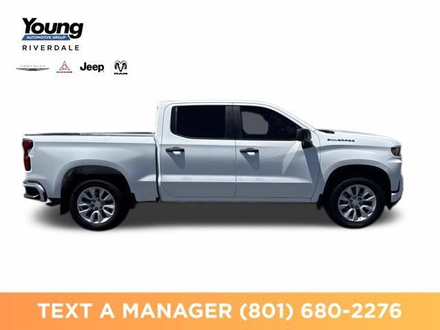 Used 2022 Chevrolet Silverado 1500 Custom w/ Safety Confidence Package AWD/4WD image 8