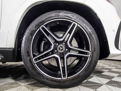Used 2024 Mercedes-Benz GLS 450 4MATIC image 42