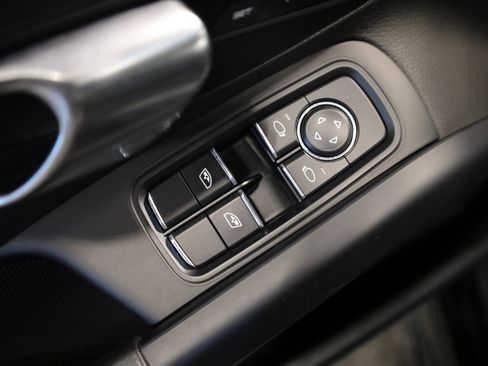 Used 2019 Porsche 718 Cayman S image 15