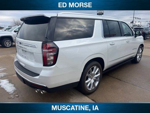 Used 2024 Chevrolet Suburban High Country image 4