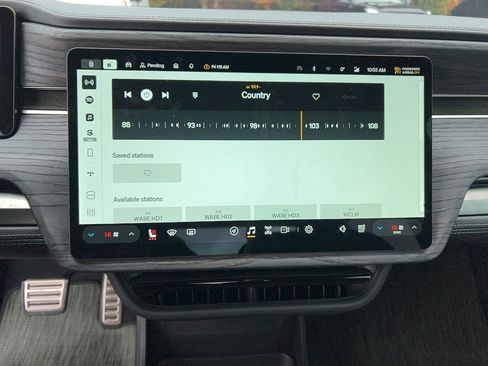 Used 2024 Rivian R1T Adventure image 19