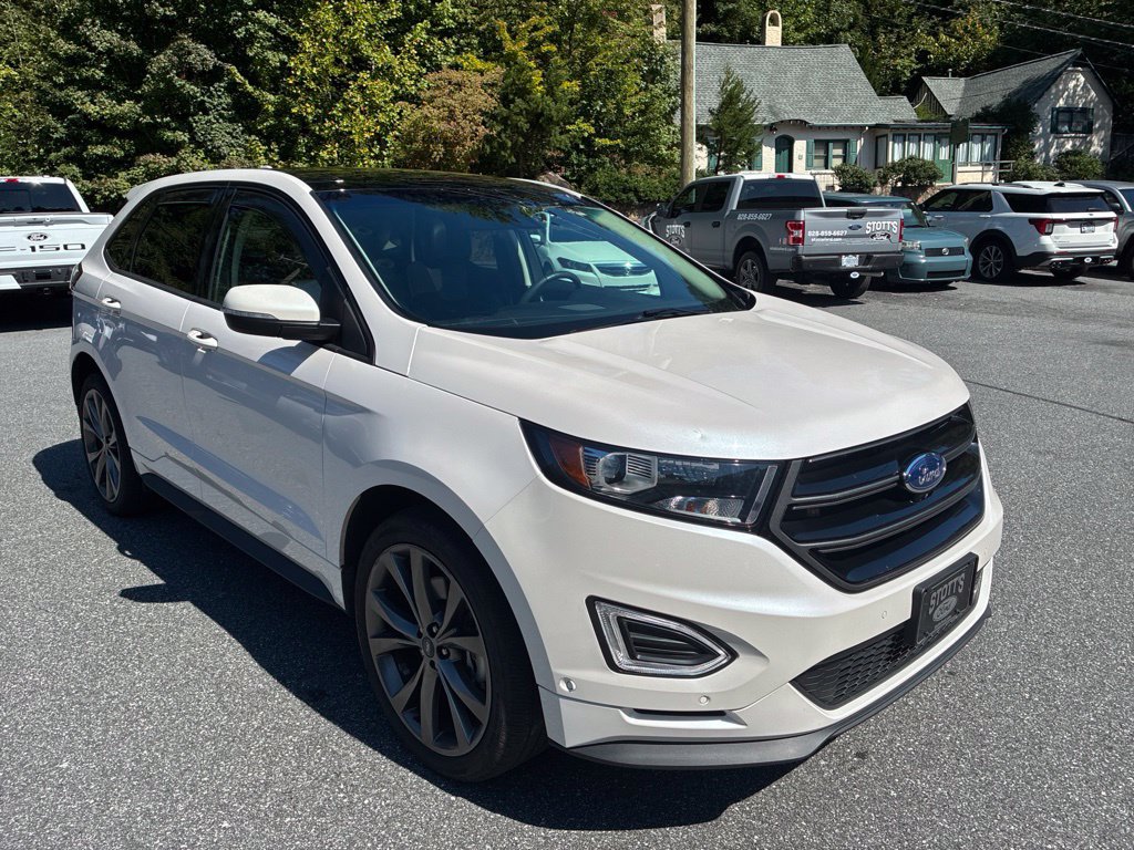 Used 2018 Ford Edge Sport w/ Equipment Group 401A AWD/4WD image 1