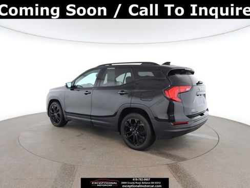 Used 2021 GMC Terrain SLT w/ Elevation Edition image 11
